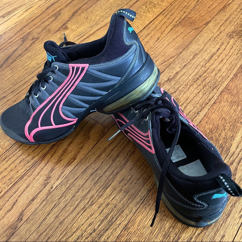 BRAND NEW PUMA SNEAKERS. Size 7.5